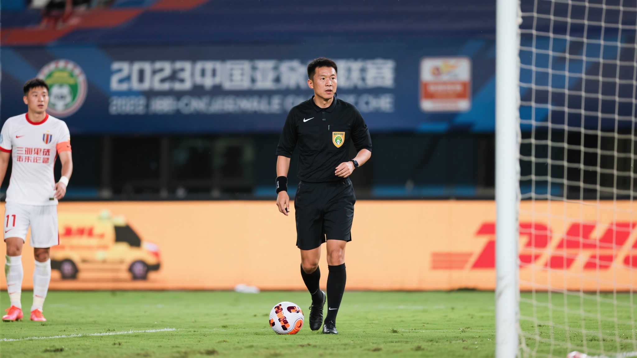 而备受赞誉 而备受赞誉